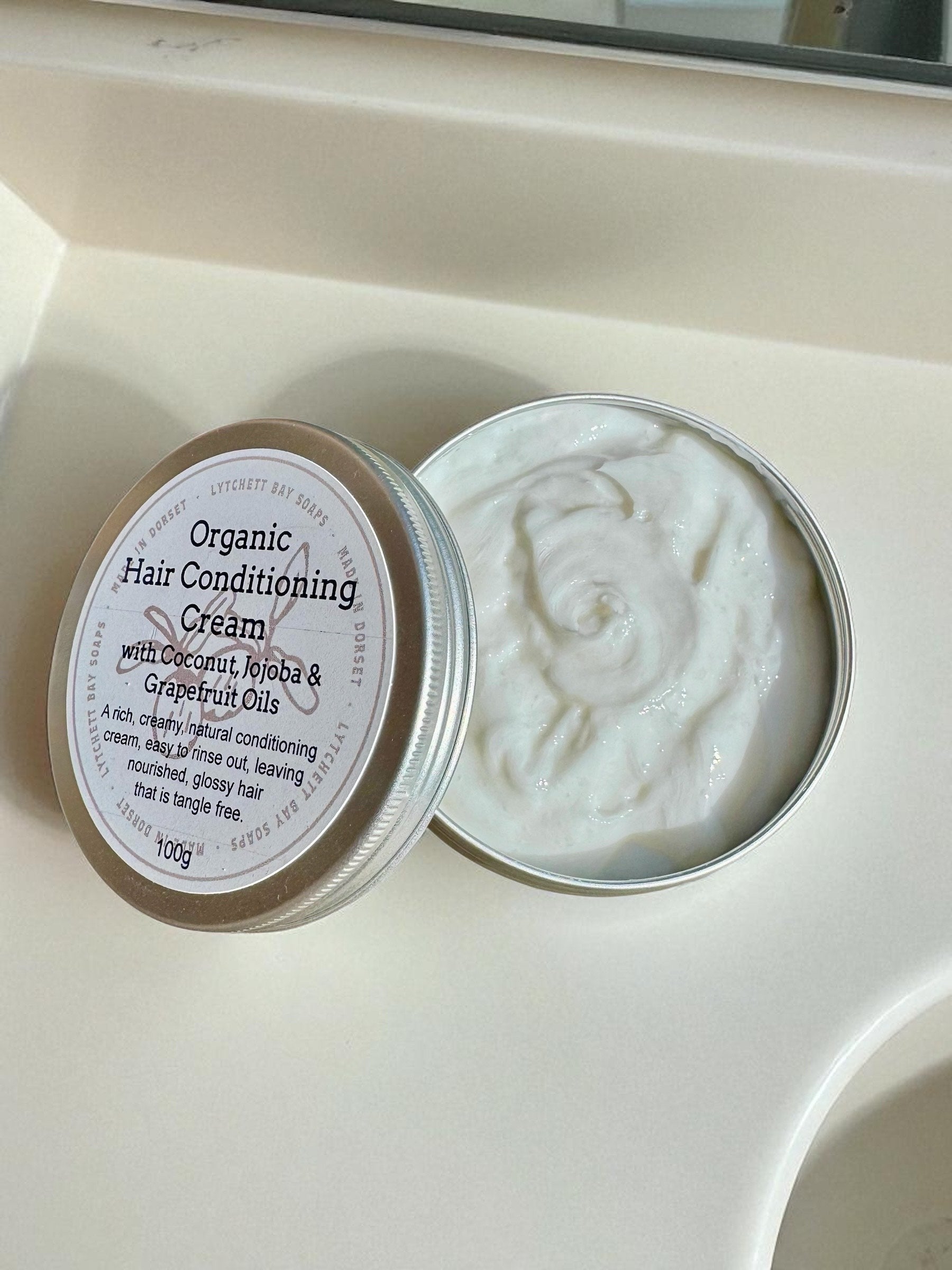 Organic Hair Conditioning Cream with Coconut, Jojoba and Grapefruit Oils 100g