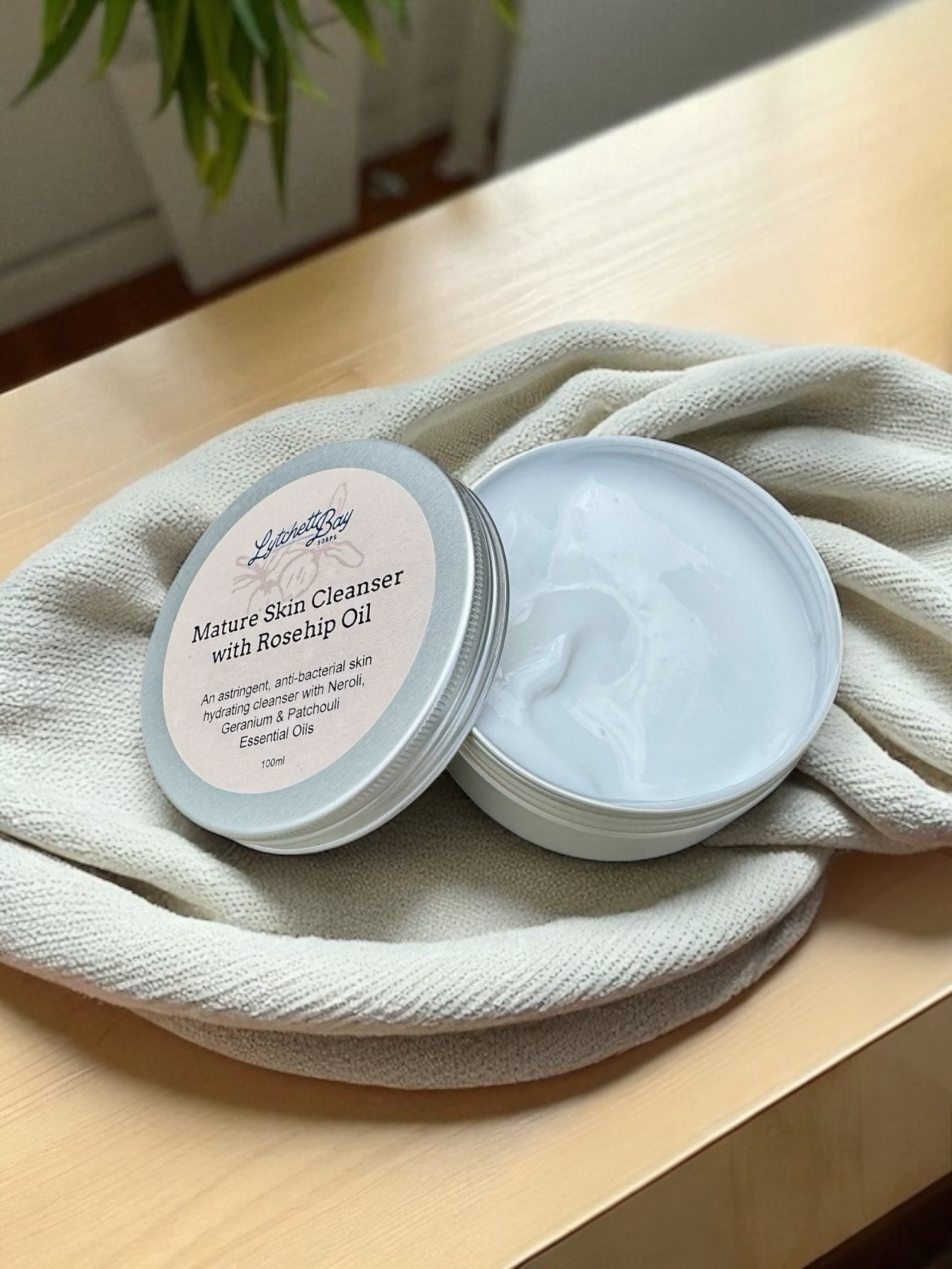 Mature Skin Cleanser with Rosehip Oil - 100ml