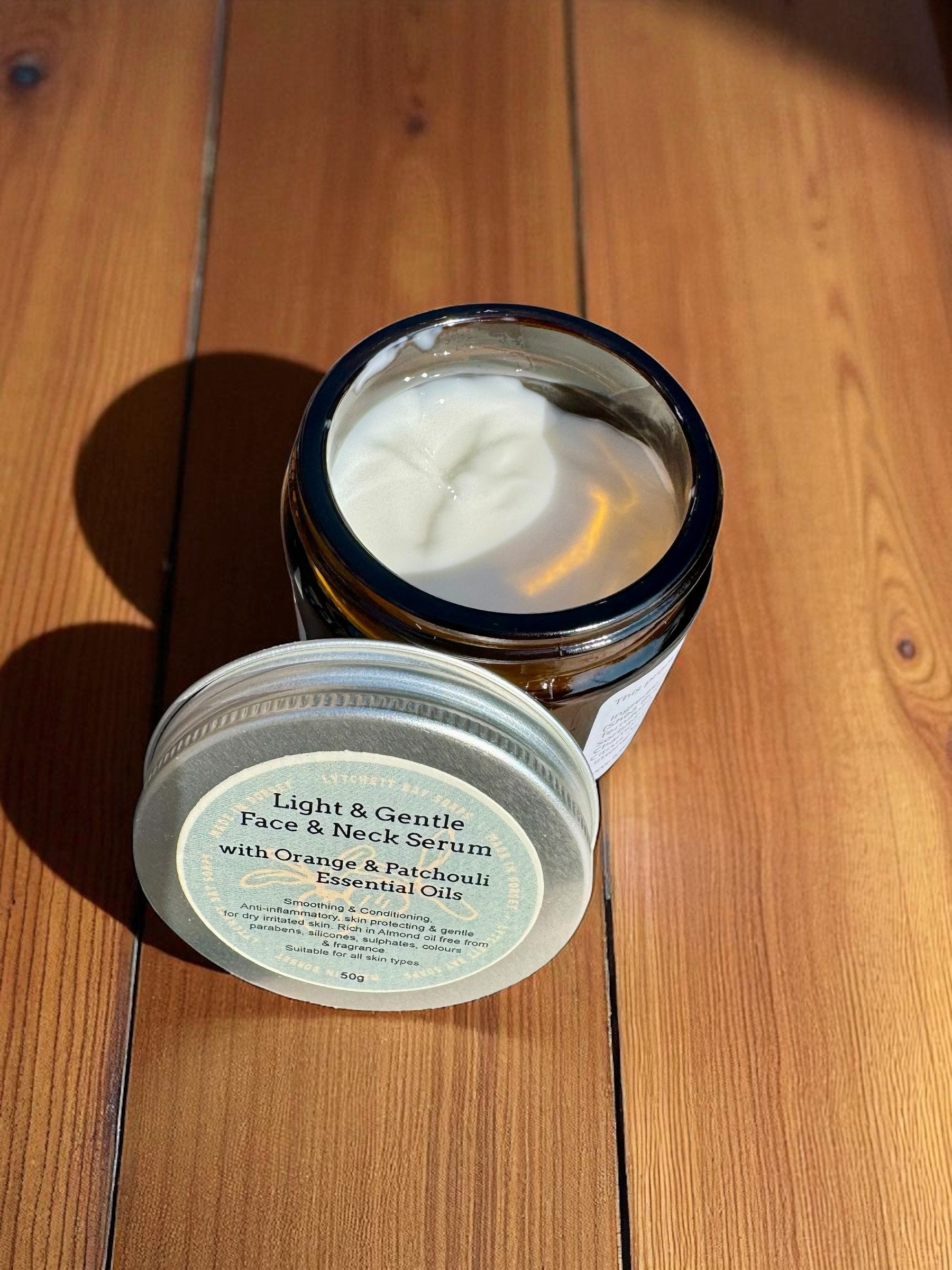 Light & Gentle Face and Neck Serum with Orange and Patchouli Essential Oils 50g
