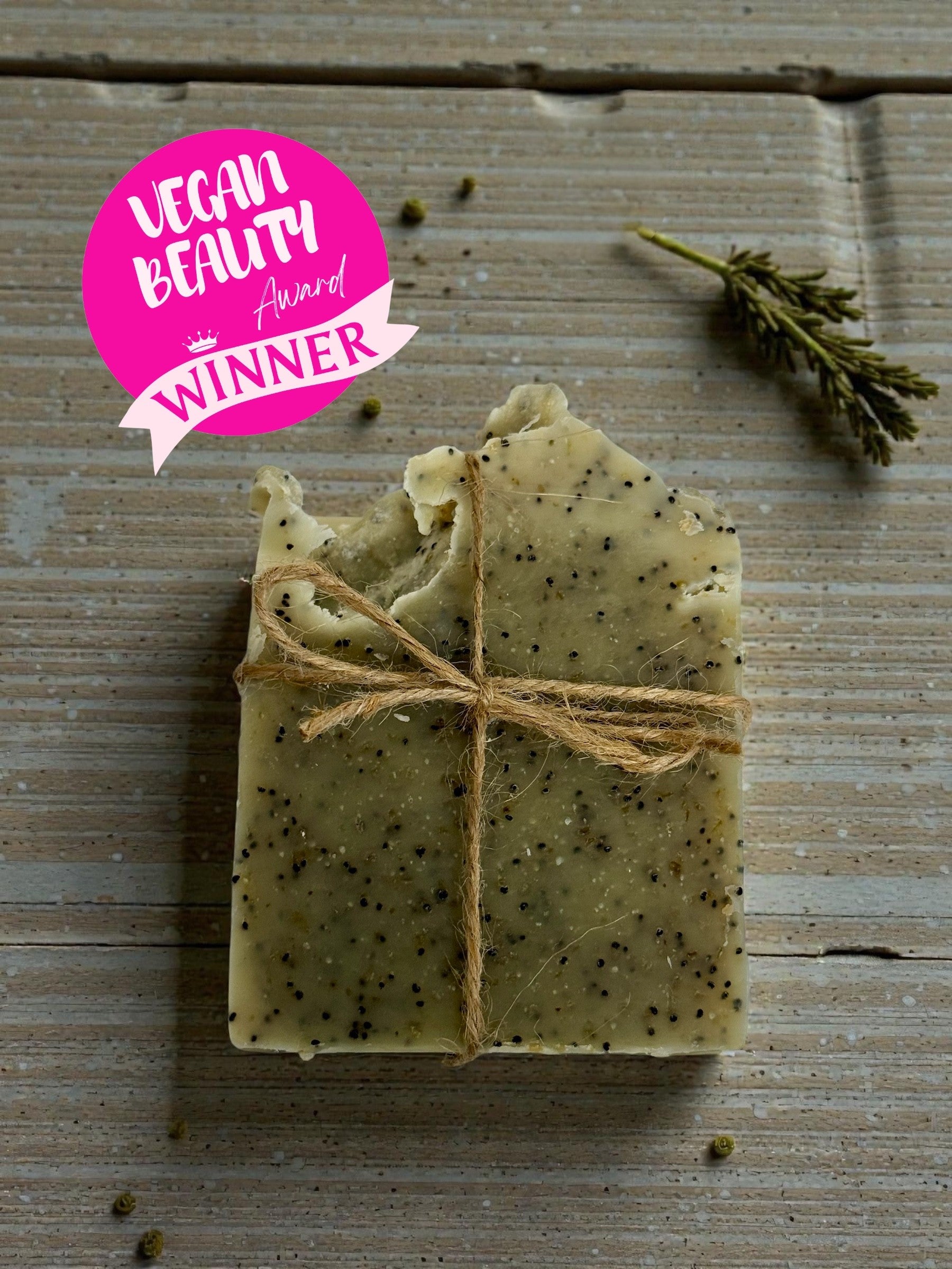 Gardener's Hand Soap - with Poppy Seeds & Oatmeal ~ 100g Bar